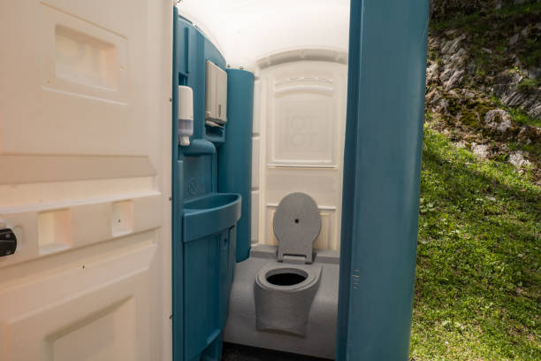 Affordable portable toilet rental in Centerville, MN